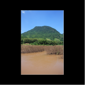 Remonte en pirogue de la Nam Ou jusqu' Muang No