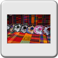 Artisanat local haut en couleur