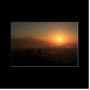 Coucher de soleil depuis Miriakamba Hut (2514m)